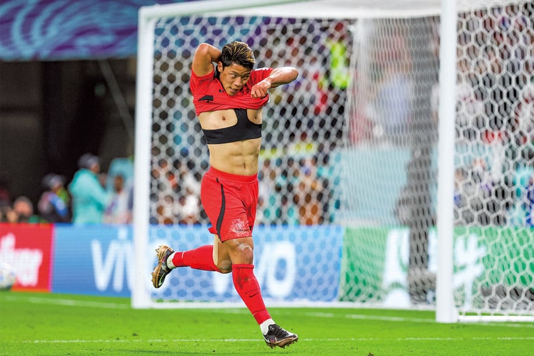W杯で決勝ゴールを決めた韓国の黄喜燦が着けたGPSベストはスポーツブラに見えたが　WU ZHIZHAO-VCG/GETTY IMAGES