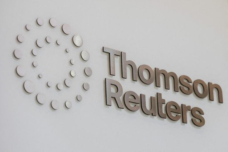 トムソン・ロイターのロゴ。ニューヨークで25年8月撮影。 REUTERS/Jeenah Moon