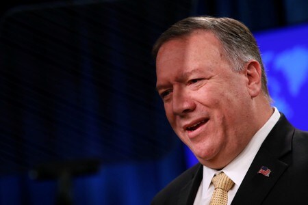 　１１月２６日、ポンペオ米国務長官（写真）はイスラム教徒のウイグル族への弾圧の詳細を示した中国当局の内部文書について、少数民族に対する「非常に重大な」人権侵害を裏付けているとして、中国を非難した。 米首都ワシントンで１８日撮影（２０１９年　ロイター/Yara Nardi）