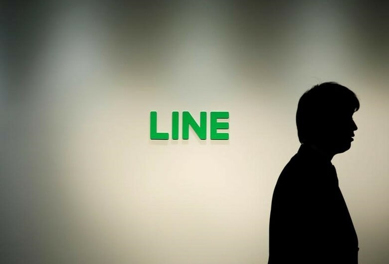 １２月２０日、ＬＩＮＥは、シェア自転車サービスに参入すると発表した。写真は都内で１月撮影（２０１７年　ロイター／Toru Hanai）