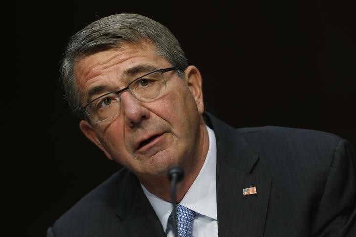 ６月２日、カーター米国防長官は、高高度防衛ミサイルの韓国配備計画が実行に移されると述べた。写真はワシントンで４月撮影（２０１６年　ロイター／Jonathan Ernst）