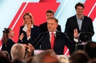 ポーランド大統領選、ユーロ懐疑派の右派野党候補が勝利...ウクライナ避難民の処遇にも影響か