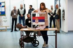 セルビア議会選、ブチッチ大統領敗北認める　学生主導勢力が歴史的勝利