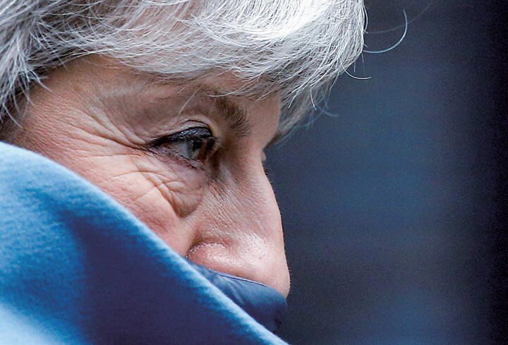 単独プレーが目立つメイは、ブレグジットに向けて党内をまとめ上げることに失敗してきた　Henry Nicholls-REUTERS