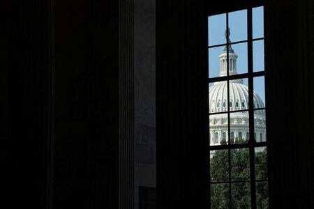 米下院は７月１６日、暗号資産（仮想通貨）関連法案に関する重要な手続き上のハードルをクリアした。８日、ワシントンで撮影（２０２５年　ロイター/Jonathan Ernst）