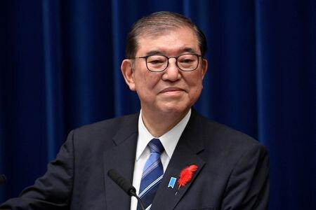 　４月１８日、石破茂首相は、米国から帰国した赤沢亮正経済再生相から対米交渉の結果の報告を受けた後、次回の協議で具体的な前進が得られるよう政府部内の検討、調整を加速するよう指示したと語った。写真は昨年１０月撮影（２０２５年　ロイター）