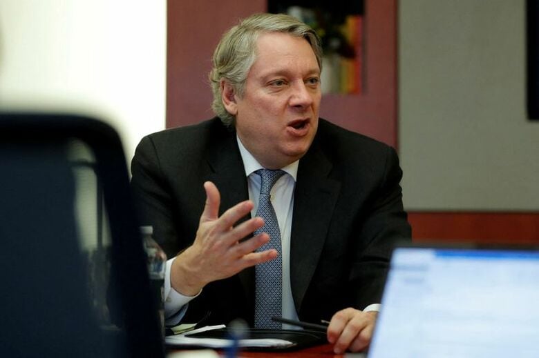 ピムコ（ＰＩＭＣＯ）のダニエル・アイバシン最高投資責任者（ＣＩＯ）。２０１９年１１月、米ニューヨーク市で撮影。REUTERS/Lucas Jackson