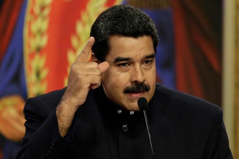 ８月２３日、ベネズエラのオルテガ前検事総長は、マドゥロ大統領がブラジルの建設会社オデブレヒトとの間の汚職に関与した証拠を持っていることを明らかにした。写真は演説する同大統領、２２日首都カラカスで撮影（２０１７年　ロイター／Marco Bello）