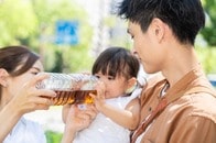 熱中症対策の新常識、専門家が教える4つの方法──尿の色チェックから手のひら冷却まで