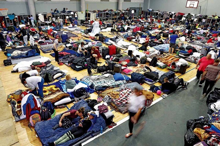 ウクライナからの避難民がシェルターにあふれ返ったアメリカとの国境沿いのメキシコの町