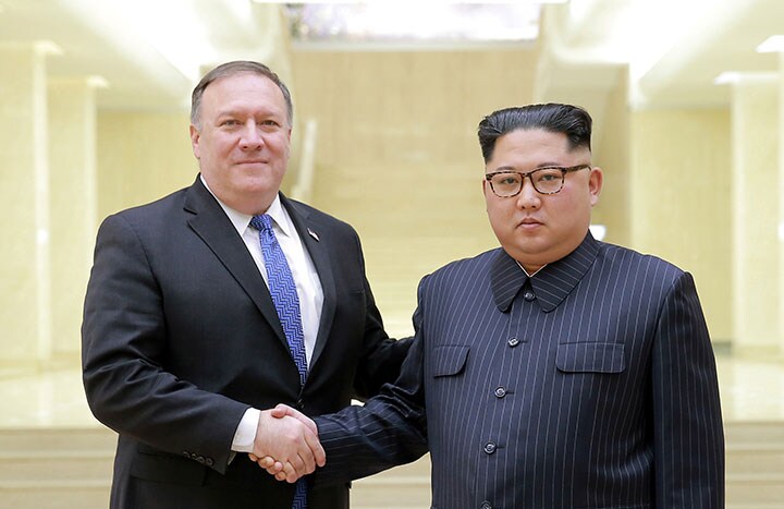 今月訪朝したポンペオ米国務長官と会談した金正恩　KCNA-REUTERS