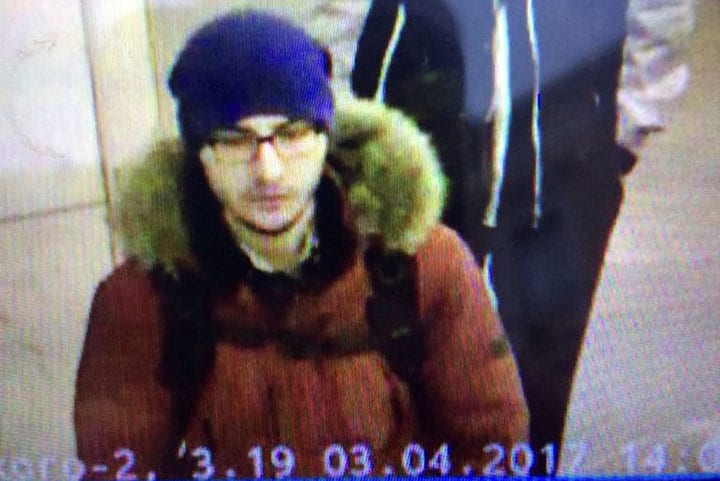 サンクトペテルブルクの地下鉄駅の監視カメラに映ったジャリロフ容疑者　Channel Russia-REUTERS