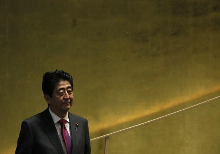 １０月３１日、安倍晋三政権が最優先課題の１つに位置付ける「未来投資」の存在感に、陰りが出つつある。写真はニューヨークで９月撮影（２０１６年　ロイター/Mike Segar）