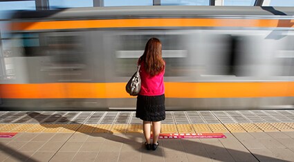 東京では50歳人口の５人に１人が未婚だ　Yuriko Nakao-REUTERS