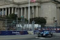 トランプ氏、建国250周年行事締めくくる　首都で自動車レース