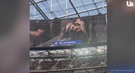 【動画】カーダシアンが映っただけで大ブーイングのスタジアム