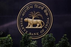 インド中銀、ルピー防衛目的の利上げに否定的　政策はインフレ重視＝関係筋