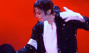 今年を駆け抜けた人に<br>さようなら