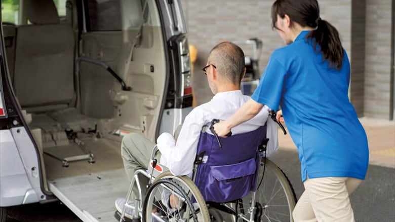 介護タクシーの使用シーン