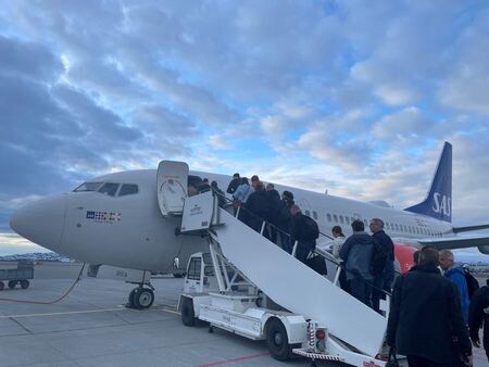 海外投資家グループが北欧の航空会社ＳＡＳの買収を検討していると、スウェーデンの金融専門紙Dagens Industriが２日、関係筋の話として報じた。資料写真、５月撮影、ＳＡＳ機（２０２２年　ロイター／Gwladys Fouche）