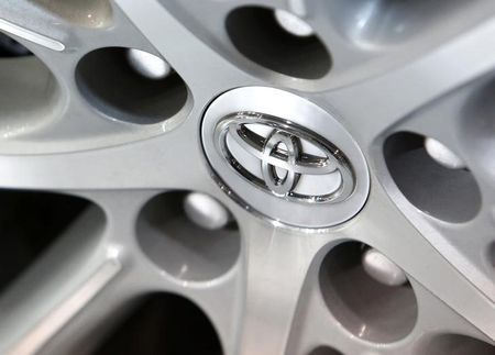 　８月１０日、トヨタ自動車は、９月の世界生産について８５万台程度を見込んでいると発表した。写真は都内のショールームで２０１４年２月撮影（２０２２年　ロイター／Yuya Shino）