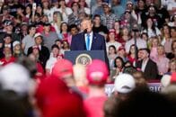 トランプ氏、支持者に郵便投票促す　不正主張から一転