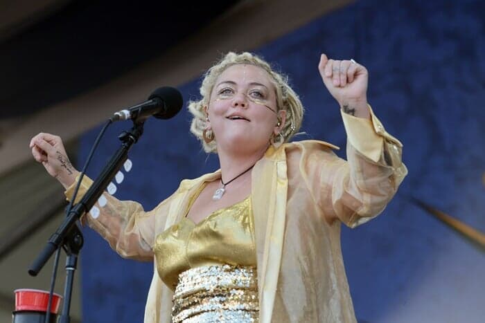 ニューオーリンズ・ジャズ・アンド・ヘリテージ・フェスティバルに出演したエル・キング