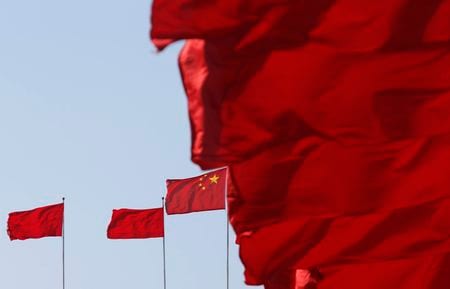 中国共産党の序列４位の高官、王滬寧氏は１０日、訪中した台湾の最大野党、国民党の夏立言副主席との会談で中国共産党と国民党がともに台湾独立と外部勢力による干渉に反対すべきだと訴えた。２０１５年３月撮影（２０２３年　ロイター/Kim Kyung-Hoon）
