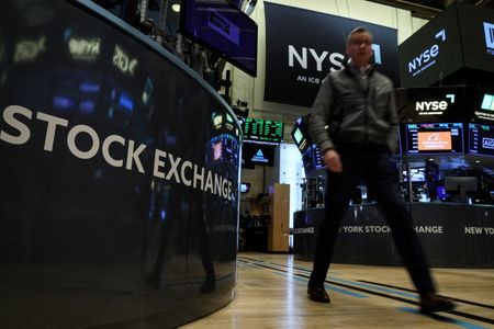 　ヘッジファンドの第１・四半期の運用成績は多くの戦略が堅調だった。株価やコモディティー価格の上昇などが寄与した形だ。昨年３月、ニューヨーク証券取引所で撮影（２０２４年　ロイター/Brendan McDermid）