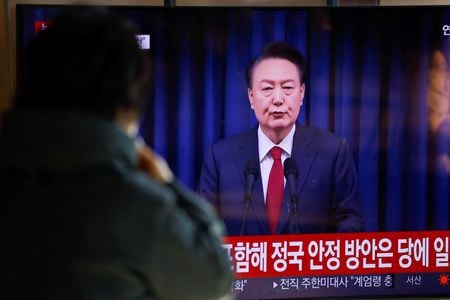 　１２月９日　韓国は尹錫悦大統領の出国を禁止した。写真は１２月７日、ソウルで撮影（２０２４年　ロイター／Kim Soo-hyeon）