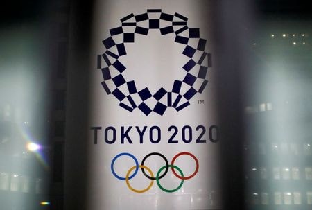　５月１４日、東京都の小池百合子知事は定例会見で、東京五輪・パラリンピック開催の賛否を巡り「政局絡みで語られるのは、とても私にとっていかがかと思う」と不快感を示した。東京都で１月２２日撮影（２０２１年　ロイター/Issei Kato）