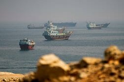ホルムズ海峡通航が一段と減少　中東の攻撃激化で4隻に