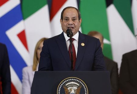 エジプトのシシ大統領。昨年１０月、2025年10月13日、エジプトのシャルム・エル・シェイクで撮影（２０２６年　ロイター/Yoan Valat/Pool via REUTERS）