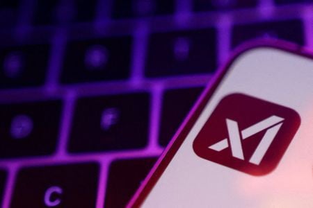 　米実業家イーロン・マスク氏の人工知能（ＡＩ）企業ｘＡＩは５０億ドルの債務調達と戦略的出資５０億ドルの受け入れを完了した。同社ロゴの資料写真(２０２５年　ロイター/Dado Ruvic/Illustration)