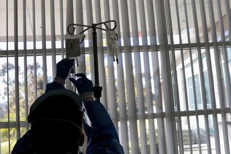 ４月２６日、欧州疾病予防管理センター（ＥＣＤＣ）は世界で急増している原因不明の子どもの重症急性肝炎について、これまでに少なくとも１２カ国で約１９０人の患者が報告されたと発表した。写真は１月２７日、米カリフォルニア州の病院で撮影（２０２２年　ロイター／Shannon Stapleton）