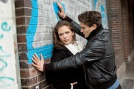 良かれと思ったレイプ防止策、逆に女性への攻撃性を高めることに