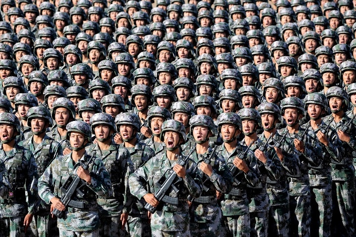 中国人民解放軍建軍90周年、内モンゴル自治区でパレード（7月30日）　China Daily/REUTERS