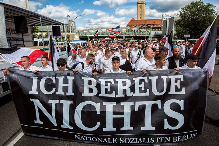 8月19日にシュパンダウで行われたネオナチの集会は、カギ十字もなく、シュプレヒコールもなし　Omer Messinger/GETTY IMAGES