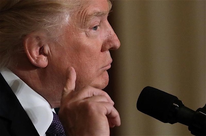 　４月２２日、トランプ米大統領（写真）は、北朝鮮情勢の解決への道のりは長いとの認識を示した。２０１７年４月撮影（２０１８年　ロイター/Carlos Barria）