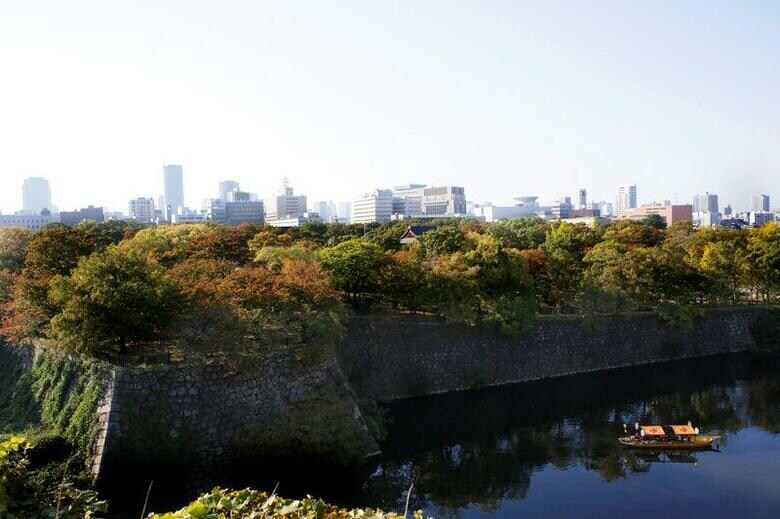 大阪市を廃止し、特別区を設置するか否かを問う「大阪都構想」の住民投票が１日、反対多数で否決され、与党内に波紋を広げている。写真は大阪城敷地内から撮影した大阪の街並み。２０１７年１０月撮影（２０２０年　ロイター/Thomas White）