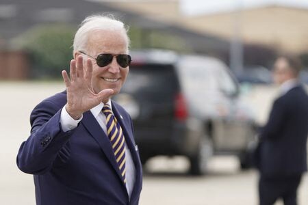 米ホワイトハウス高官は、バイデン大統領が国内遊説を計画していると発表した。８月１０日、サウスカロライナ州で撮影（２０２２年　ロイター/Joshua Roberts）