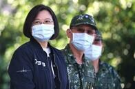 台湾･蔡英文、小規模の米軍駐留を確認　中国の反発は必至