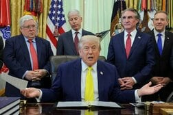 トランプ、イランから濃縮ウランを入手するためにイランとの合意は必要ないと発言
