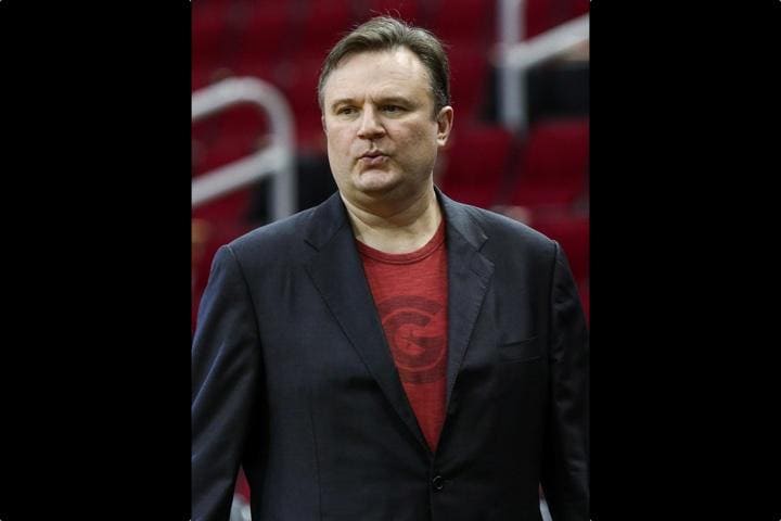 米プロバスケットボール（ＮＢＡ）、ヒューストン・ロケッツのゼネラル・マネジャー（ＧＭ・写真）が香港のデモを応援する内容をツイッターに投稿したのに対しＮＢＡが距離を置いたことを巡り、米議員からＮＢＡの対応を強く非難する声が上がっている。提供写真（２０１９年　ロイター／USA TODAY USPW）