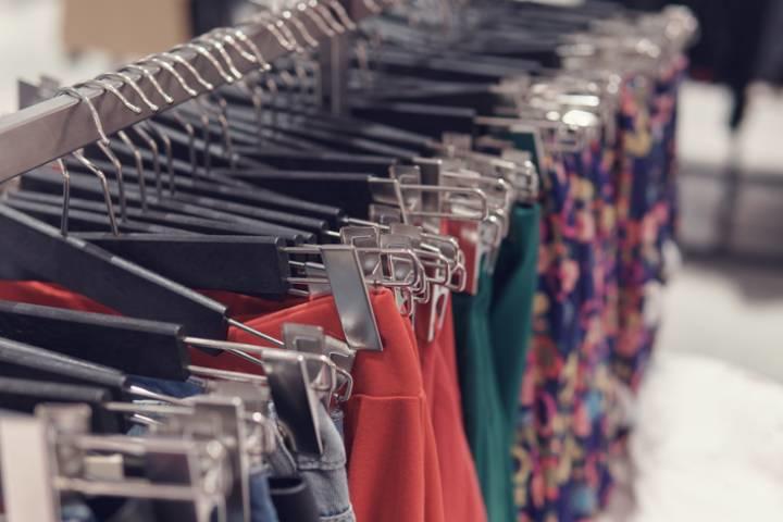 写真はイメージ　LENblR-iStock