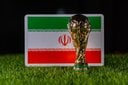 イラン国旗とW杯トロフィー　fifg-shutterstock