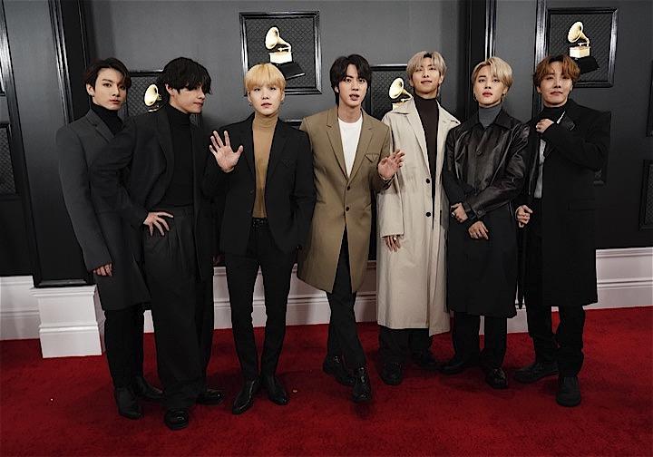 朝鮮戦争についての発言で中国ネット民の怒りをかってしまったBTS。右から3人目がリーダーのRM。REUTERS/Mike Blake