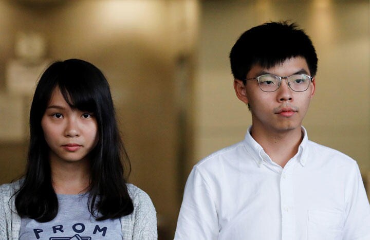 国際社会はチョウ（左）とウォンを見殺しにしたのか（写真は2019年8月、デモ扇動の疑いで逮捕され、釈放された2人）　Anushree-REUTERS