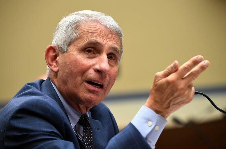 米国立アレルギー感染症研究所のファウチ所長は、トランプ米大統領の選挙陣営は、同氏の発言を引用している選挙広告を取り下げるべきだとの考えを示した。米首都ワシントンで７月３１日撮影。提供写真（２０２０年　ロイター）