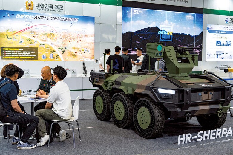 民生利用への拡大も目指す韓国・現代ロテムの多目的無人車両　CHRIS JUNGｰNURPHOTOｰREUTERS